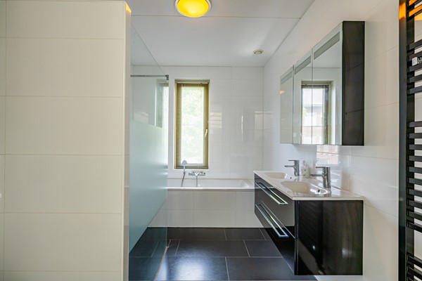 Medium property photo - Einthovenlaan 18, 9728 LV Groningen